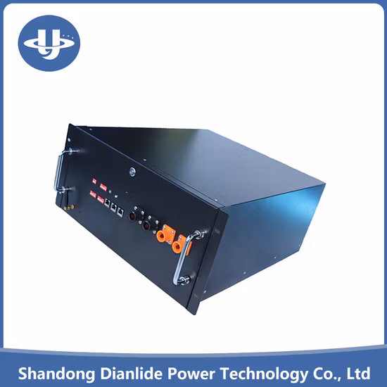 Batteria al litio domestica fissata al muro di stoccaggio dell'energia 51.2V 200Ah 10.24kWh Batteria al litio solare